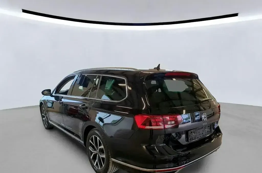 Gebraucht VW Passat GTE 156 PS (114 kW) 2021 Schwarz Kombi