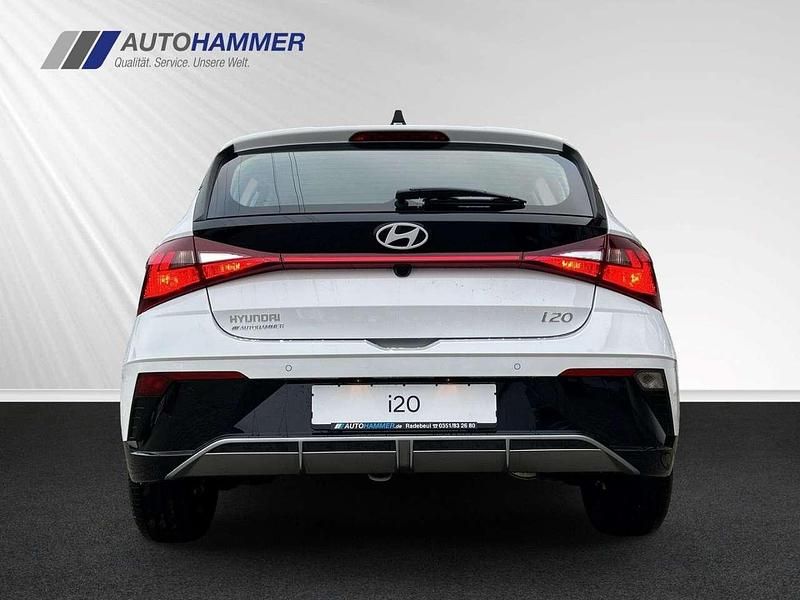 Gebraucht Hyundai i20 Trend 101 PS (74 kW) 2025 Atlas white / sol Kleinwagen