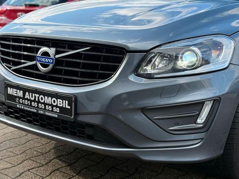 Gebraucht Volvo XC60 R-Design 190 PS (139 kW) 2017 Osmium grey / metallic SUV