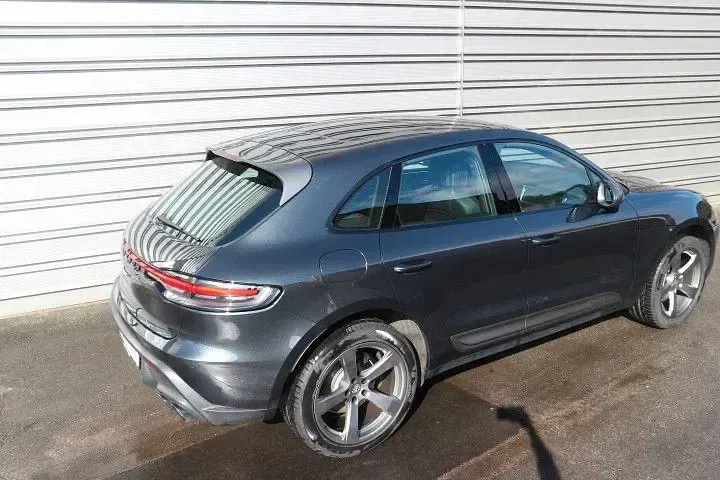 Gebraucht Porsche Macan 265 PS (194 kW) 2024 Grau SUV