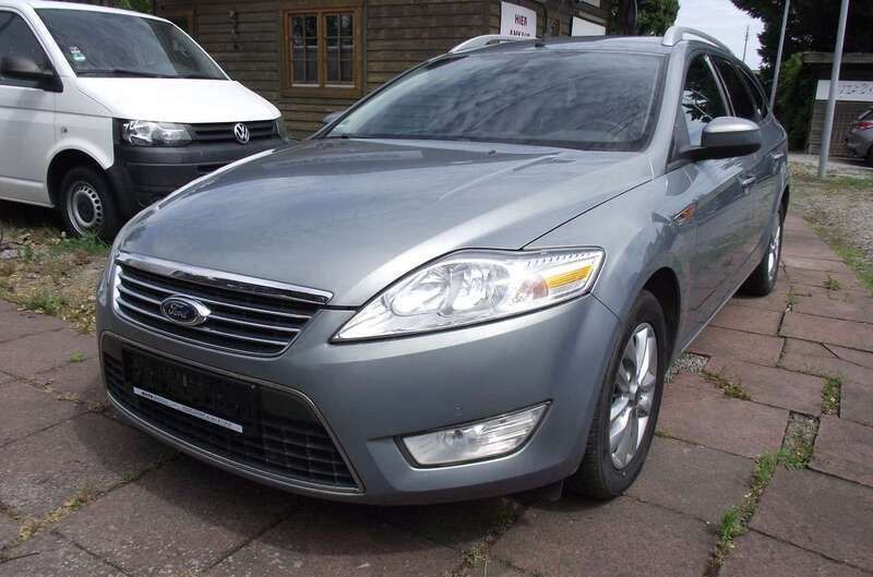 Silber Gebraucht 2009 Ford Mondeo Ghia Kombi | 5.500 € (Etwas zu teuer) - Bild 1/4