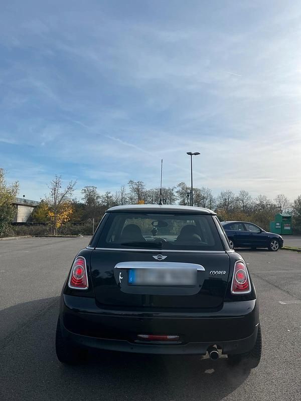 Gebraucht Mini Cooper 122 PS (89 kW) 2012 Schwarz Kleinwagen