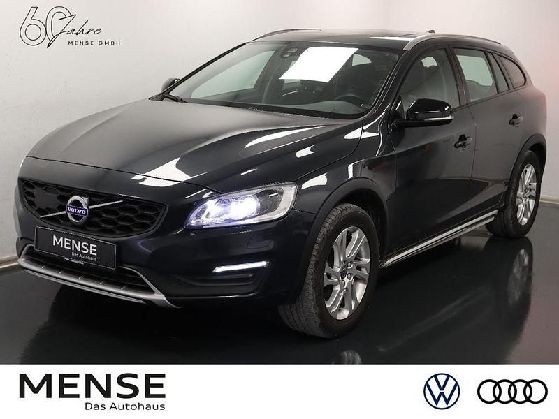 Savile grey / Gebraucht 2017 Volvo V60 CC Plus Kombi | 12.900 € - Bild 1/4