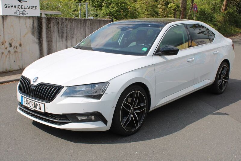 Weiß Gebraucht 2015 Skoda Superb Style Limousine | 15.800 € (Etwas zu teuer) - Bild 1/4