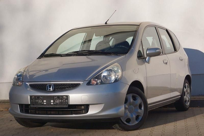 Silber Gebraucht 2007 Honda Jazz LS Kleinwagen | 2.999 € (Fairer Preis) - Bild 1/4