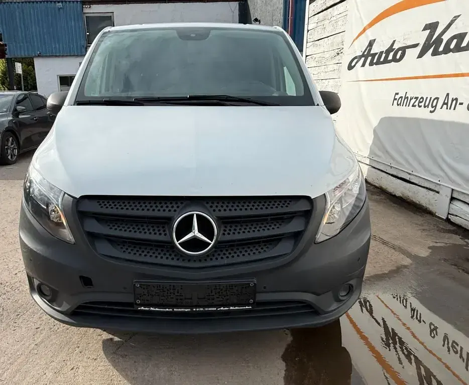 Gebraucht Mercedes Vito 102 PS (75 kW) 2021 Arktikweiss Van
