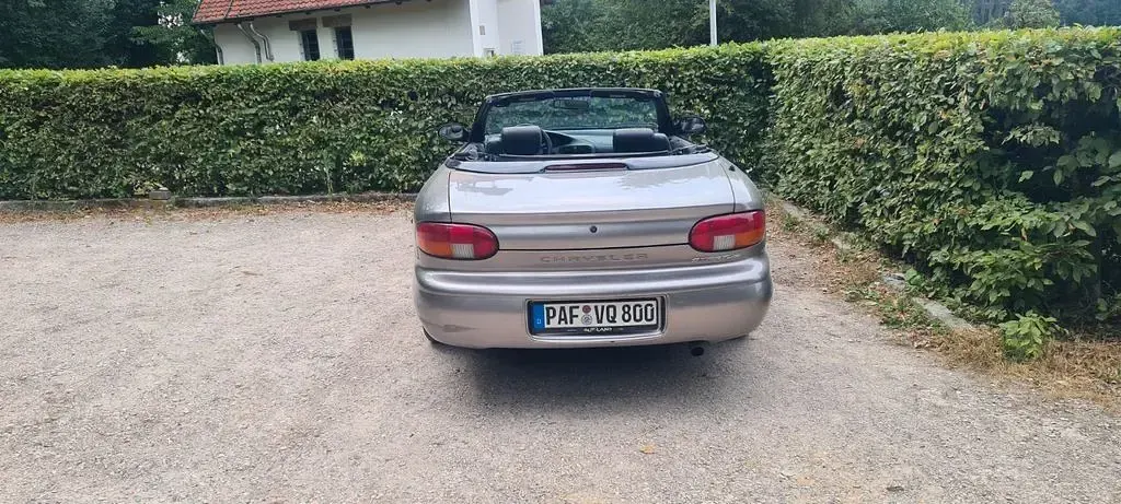 Gebraucht Chrysler Stratus 131 PS (96 kW) 1999 Silber Cabrio