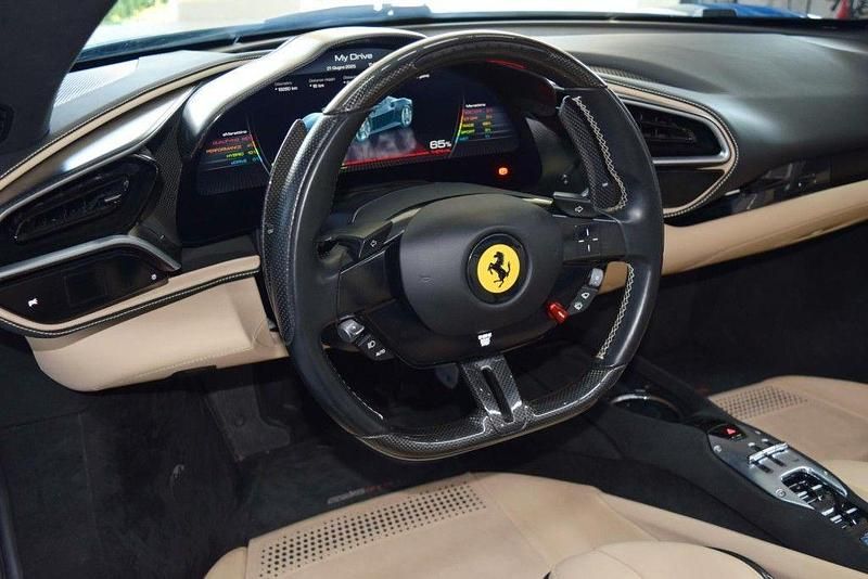 Second-hand Ferrari 296 829 CP (609 kW) 2022 Albastru Cabrio