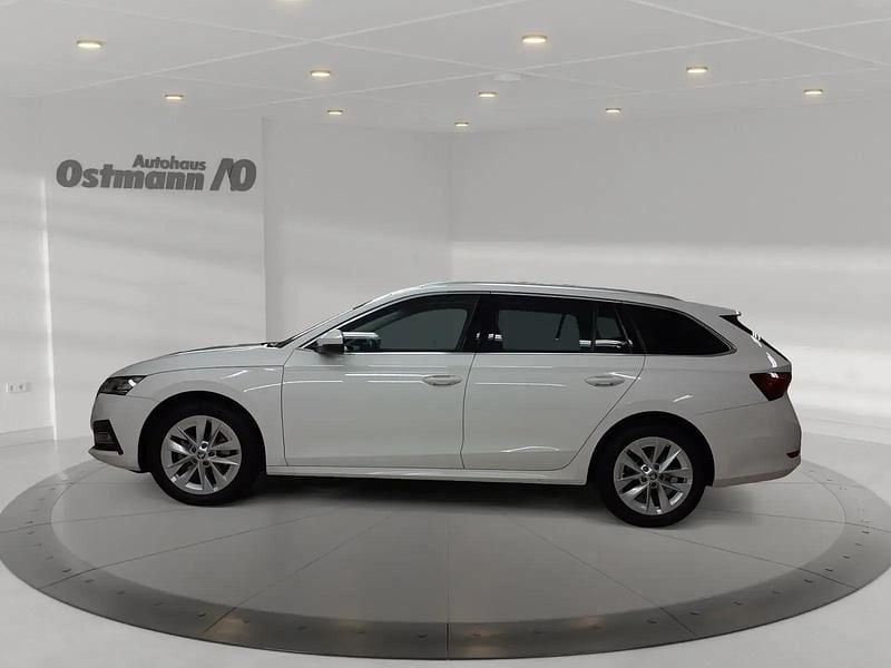 Gebraucht Skoda Octavia Style 116 PS (85 kW) 2023 Weiß Kombi