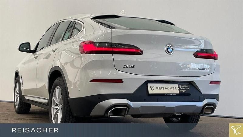 Gebraucht BMW X4 Efficient Dynamics 190 PS (139 kW) 2025 Alpinweiß uni SUV