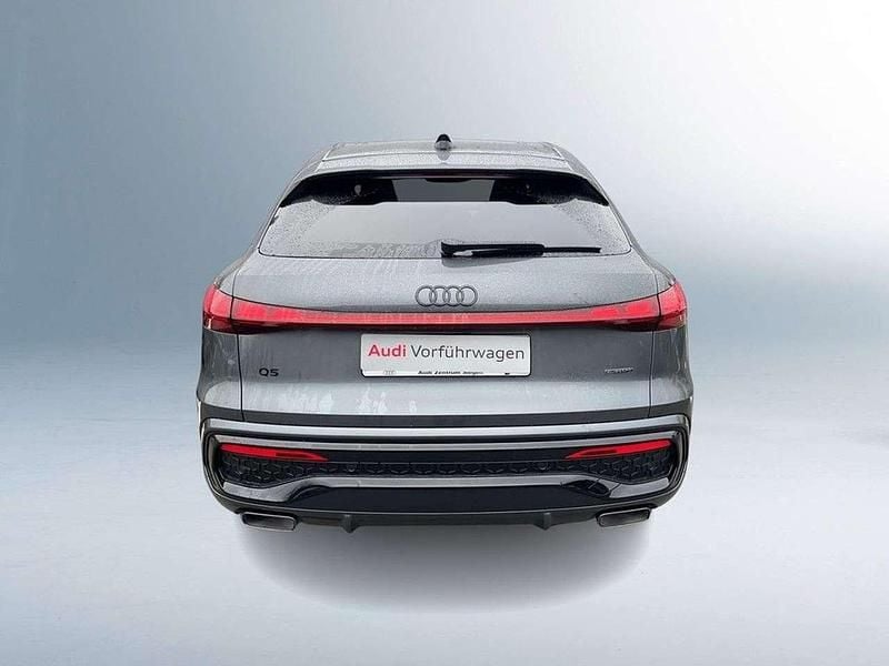 Gebraucht Audi Q5 Sport 252 PS (185 kW) 2026 Daytonagrau perleffekt SUV