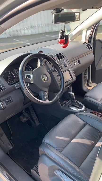 Gebraucht VW Touran 177 PS (130 kW) 2015 Silber Van / Kleinbus