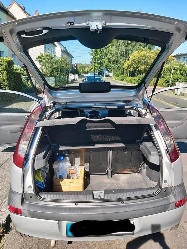 Gebraucht Opel Corsa 75 PS (55 kW) 2002 Silber Kleinwagen