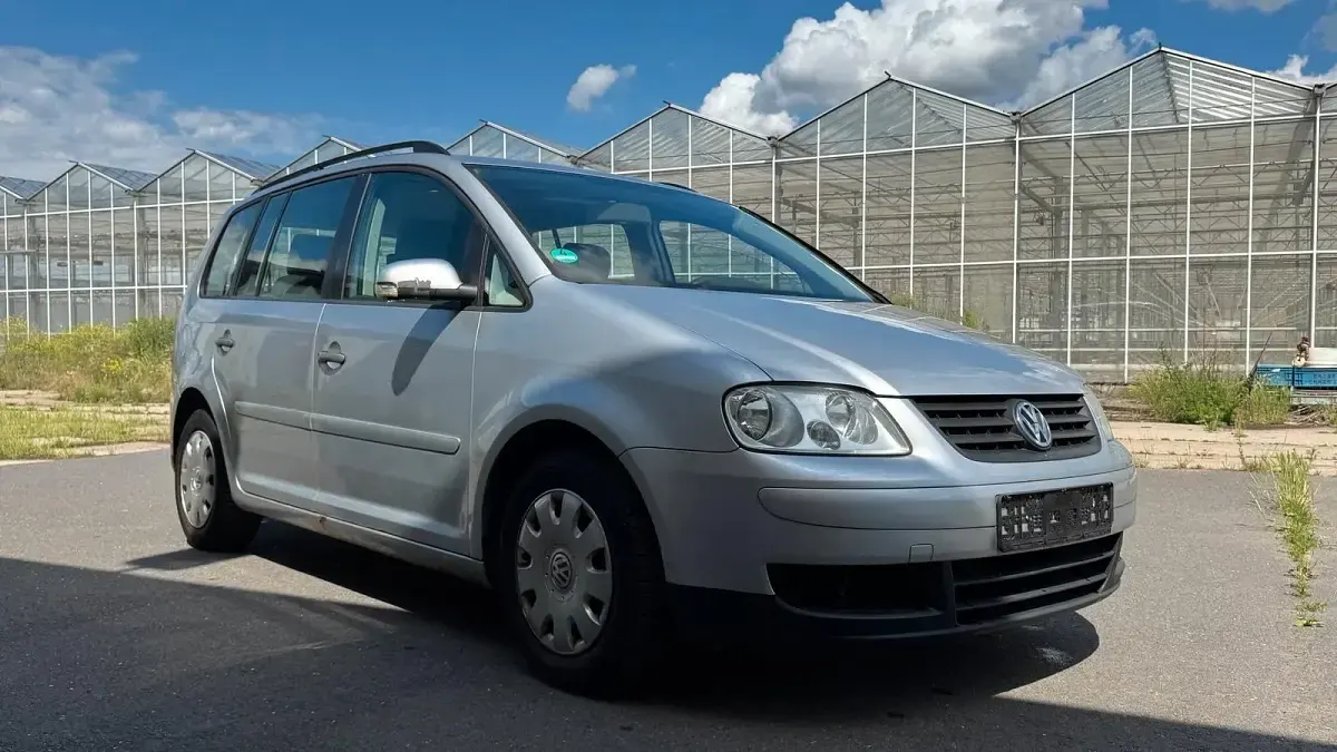 Gebraucht VW Touran 90 PS (66 kW) 2005 Silber Van / Kleinbus
