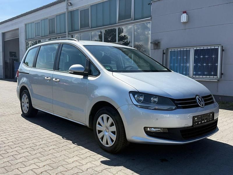 Gebraucht VW Sharan Trendline 150 PS (110 kW) 2010 Silber Van / Kleinbus
