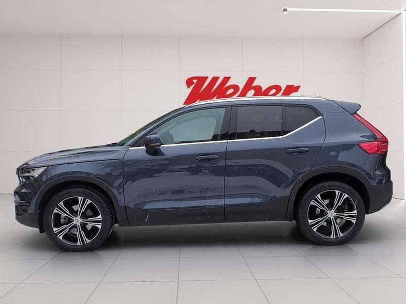 Gebraucht Volvo XC40 Inscription 197 PS (144 kW) 2022 Blau SUV