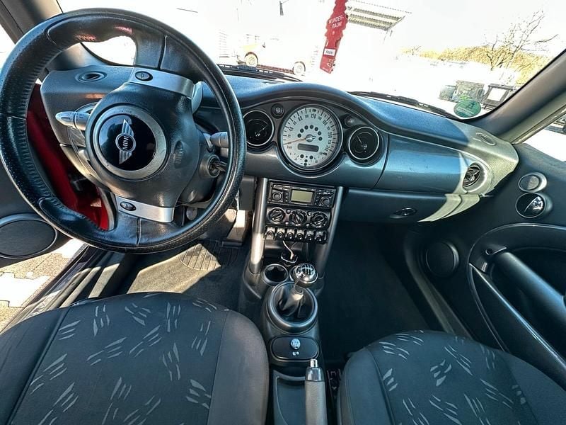 Gebraucht Mini Cooper Cabriolet 95 PS (69 kW) 2005 Rot Cabrio