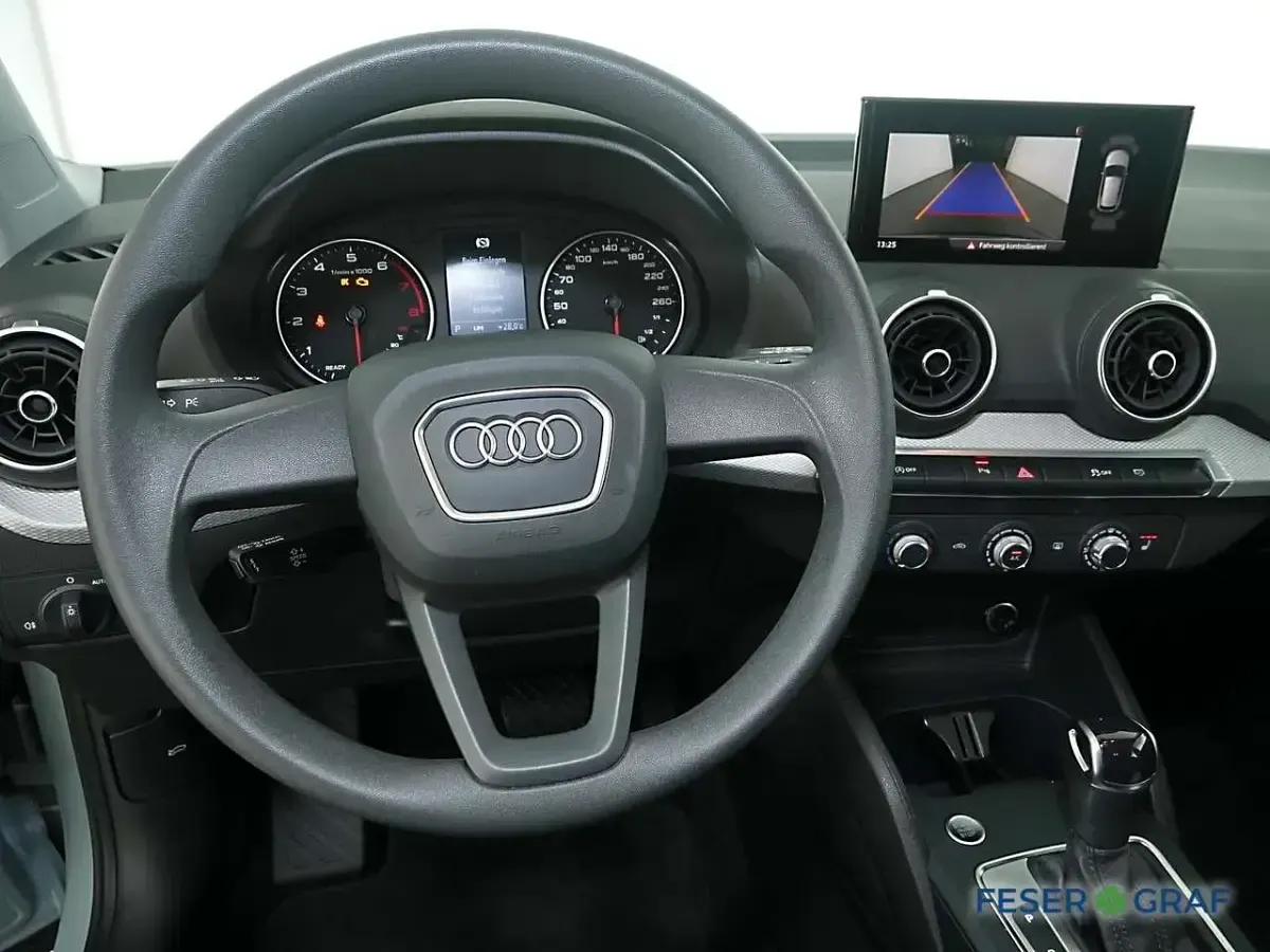 Gebraucht Audi Q2 Comfort 150 PS (110 kW) 2023 Grau SUV