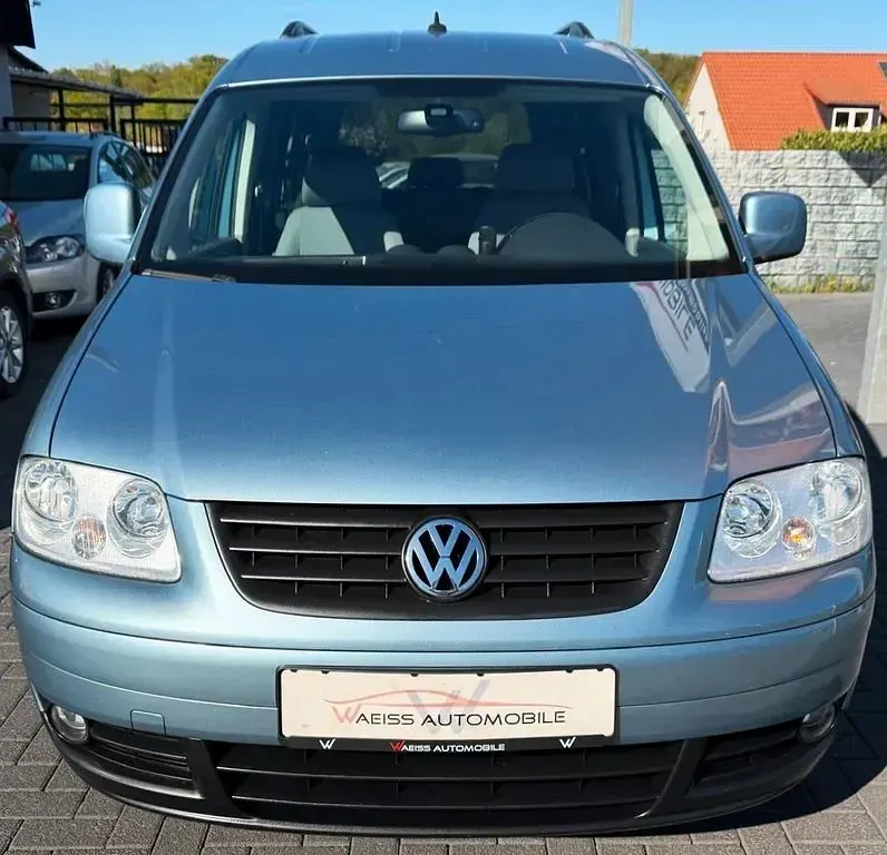 Usata VW Caddy Style 105 CV (77 kW) 2009 Blu Monovolume