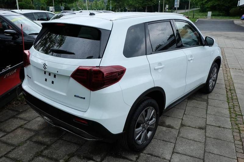 Gebraucht Suzuki Vitara Comfort 129 PS (94 kW) 2025 Weiß SUV