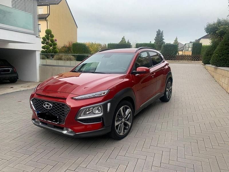 Rot Gebraucht 2020 Hyundai Kona Style SUV | 14.900 € (Superpreis) - Bild 1/4