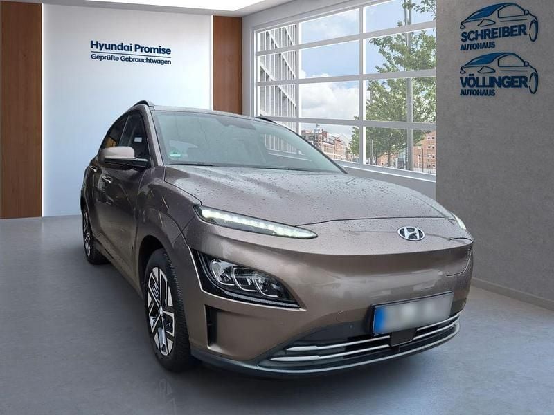 Gebraucht Hyundai Kona Trend 100 kW (136 PS) 2023 Braun SUV