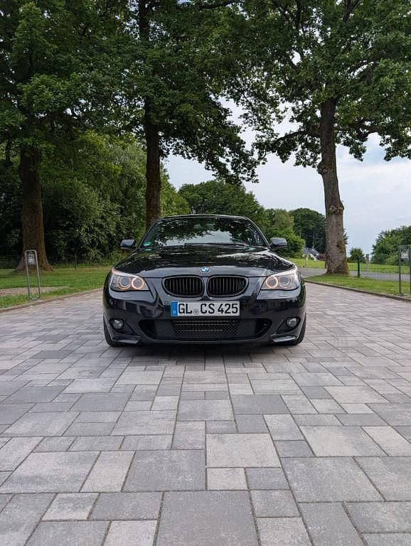 Gebraucht BMW 523 M Sport 190 PS (139 kW) 2009 Schwarz Kombi