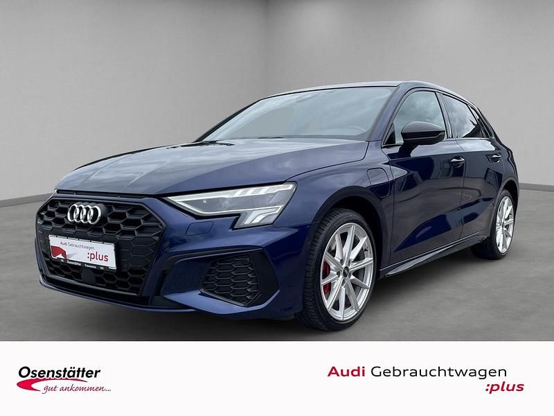Blau Gebraucht 2021 Audi A3 Sportback e-tron S-Line Limousine | 25.980 € (Fairer Preis) - Bild 1/4