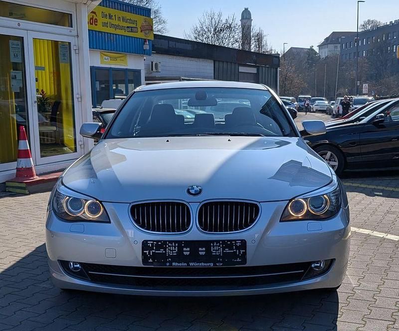 Gebraucht BMW 523 Advantage 190 PS (139 kW) 2007 Silber Limousine