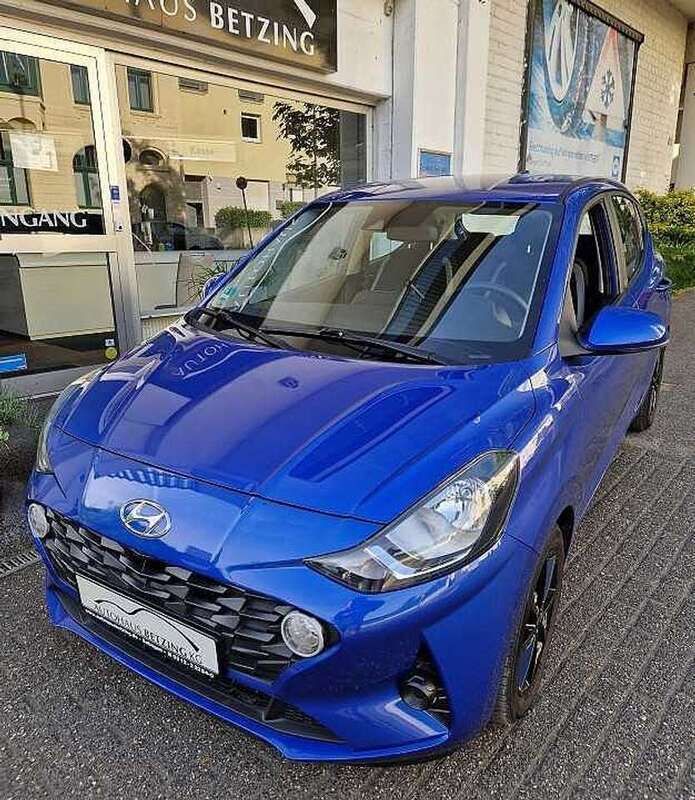 Blau Gebraucht 2020 Hyundai i10 Trend Kleinwagen | 12.944 € (Guter Preis) - Bild 1/4