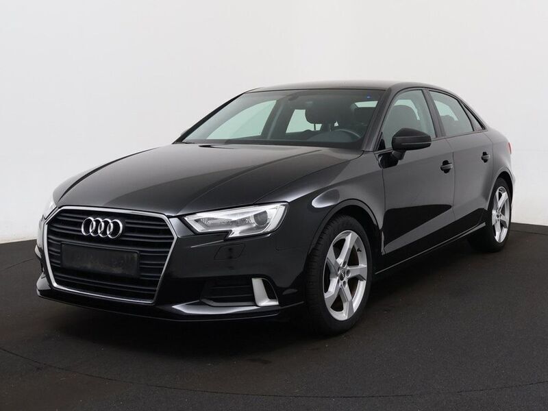 Schwarz Gebraucht 2020 Audi A3 Sport Limousine | 12.495 € (Superpreis) - Bild 1/4