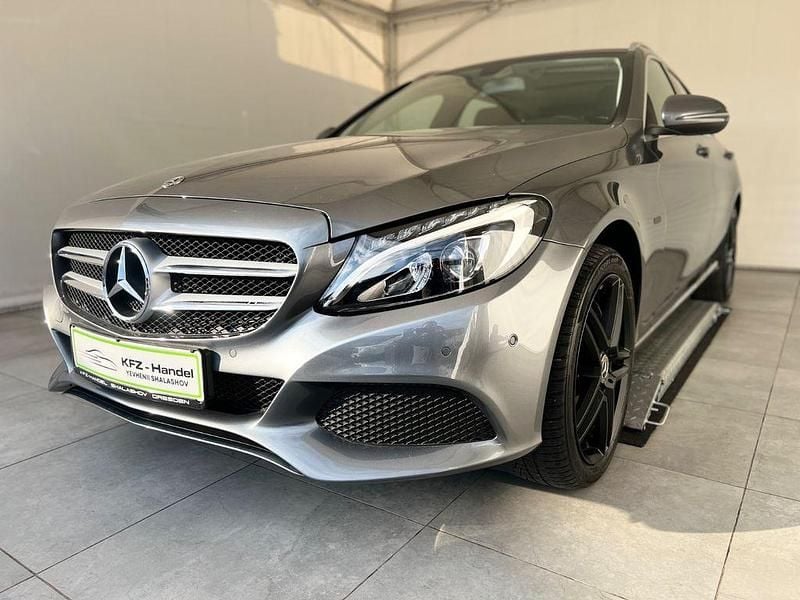 Gebraucht Mercedes C350e 211 PS (155 kW) 2018 Grau Kombi
