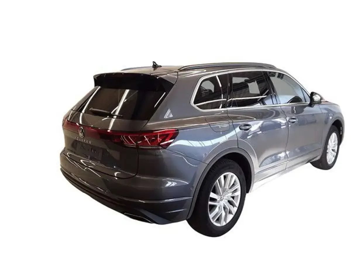 Gebraucht VW Touareg Elegance 340 PS (250 kW) 2026 Grau SUV