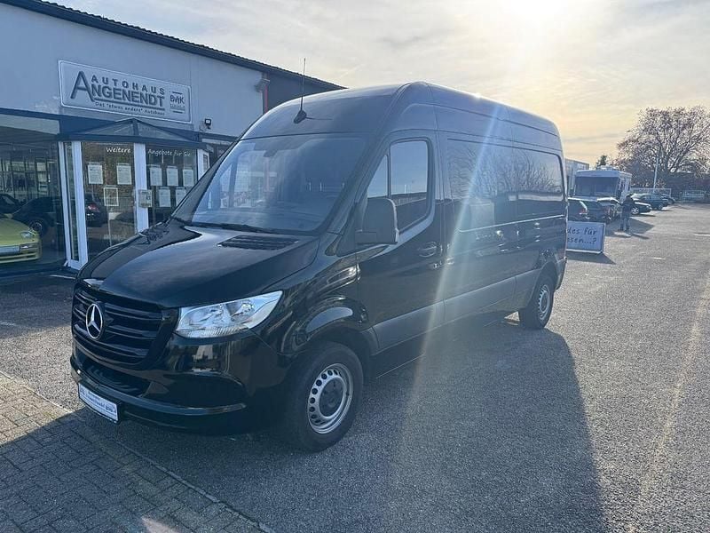 Schwarz Gebraucht 2022 Mercedes Sprinter Van | 28.900 € (Superpreis) - Bild 1/4