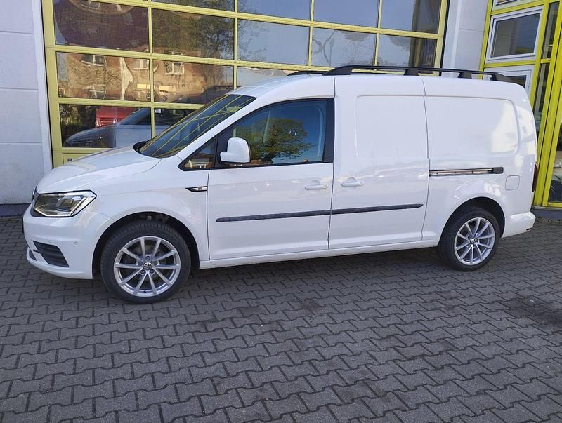 Używany VW Caddy Maxi 102 KM (75 kW) 2019 Biały Minivan