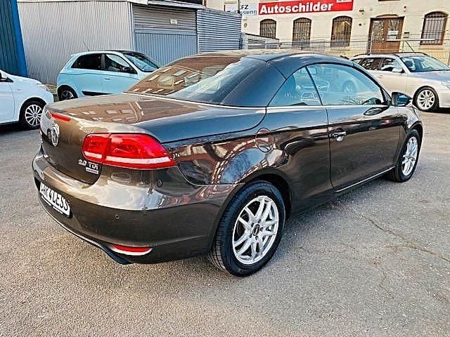 Gebraucht VW Eos 140 PS (102 kW) 2014 Braun Cabrio