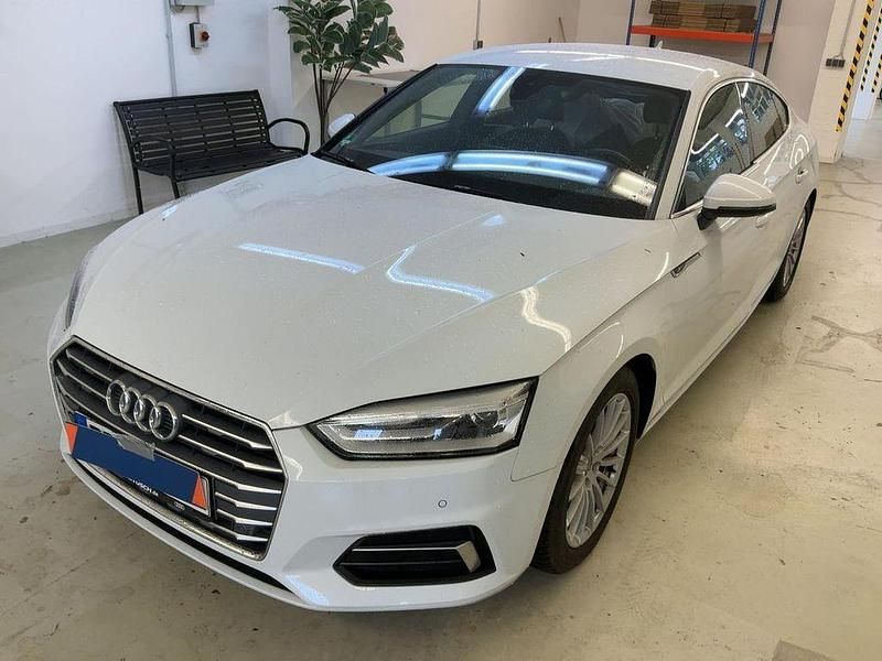 Weiß Gebraucht 2019 Audi A5 S-Line Coupé | 25.490 € (Guter Preis) - Bild 1/3