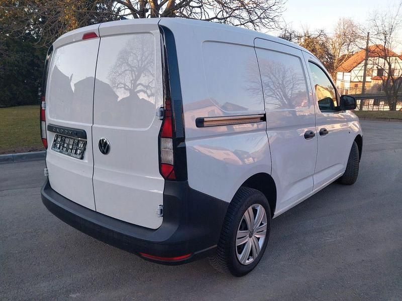 Gebraucht VW Caddy 102 PS (75 kW) 2020 Weiß Van / Kleinbus