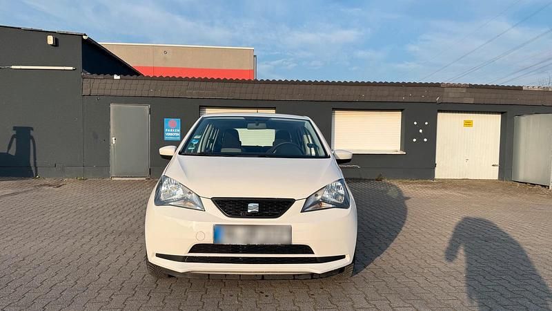 Gebraucht Seat Mii 60 PS (44 kW) 2012 Weiß Kleinwagen