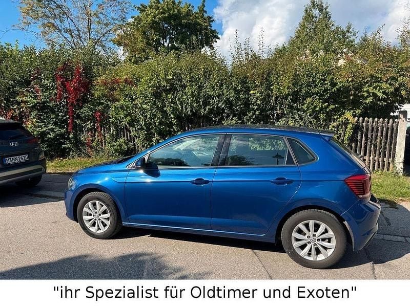 Blau Gebraucht 2018 VW Polo Highline Limousine | 9.990 € (Superpreis) - Bild 1/4