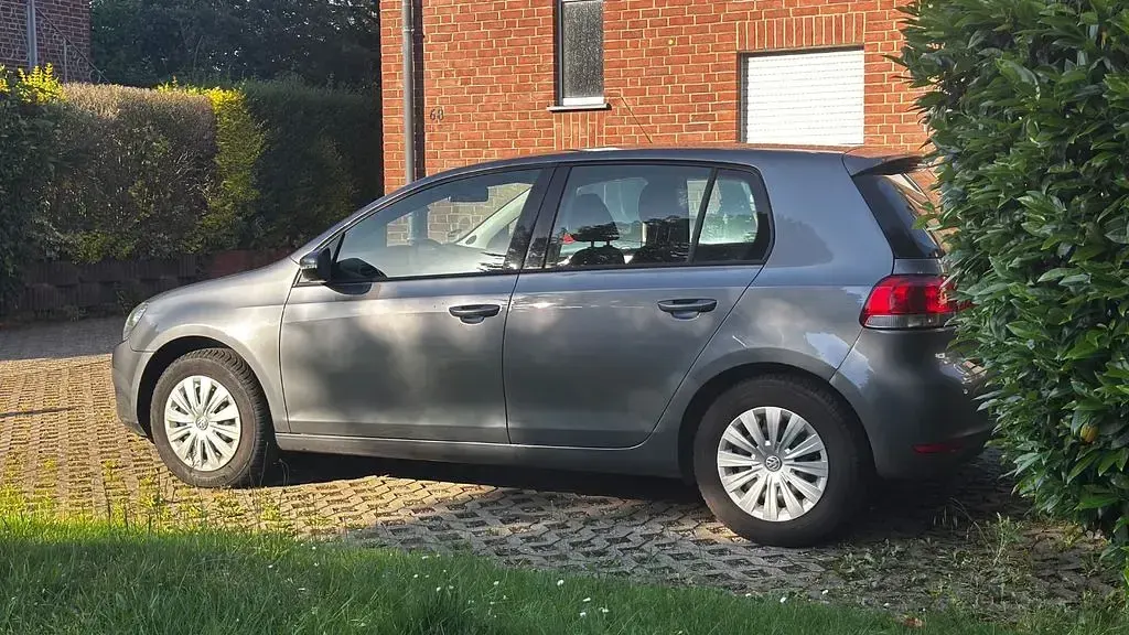 Gebraucht VW Golf VI Trendline 80 PS (58 kW) 2009 Grau Kleinwagen