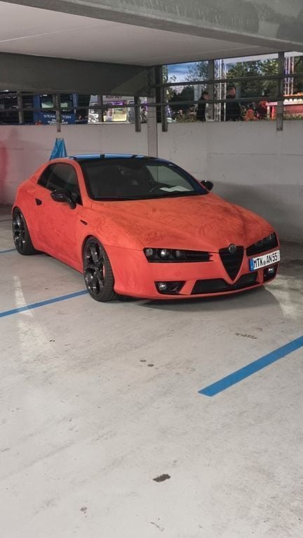 Rot Gebraucht 2010 Alfa Romeo Brera Ti Coupé | 8.888 € - Bild 1/4