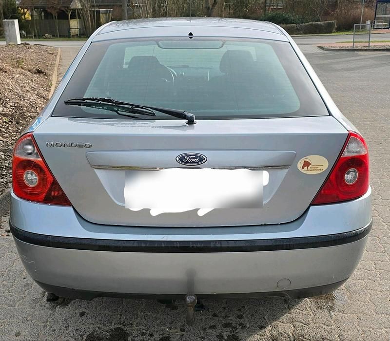 Gebraucht Ford Mondeo 125 PS (91 kW) 2004 Grau Limousine