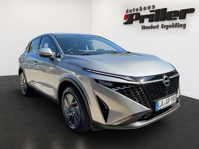 Gebraucht Nissan Qashqai Acenta 140 PS (102 kW) 2025 Silber SUV