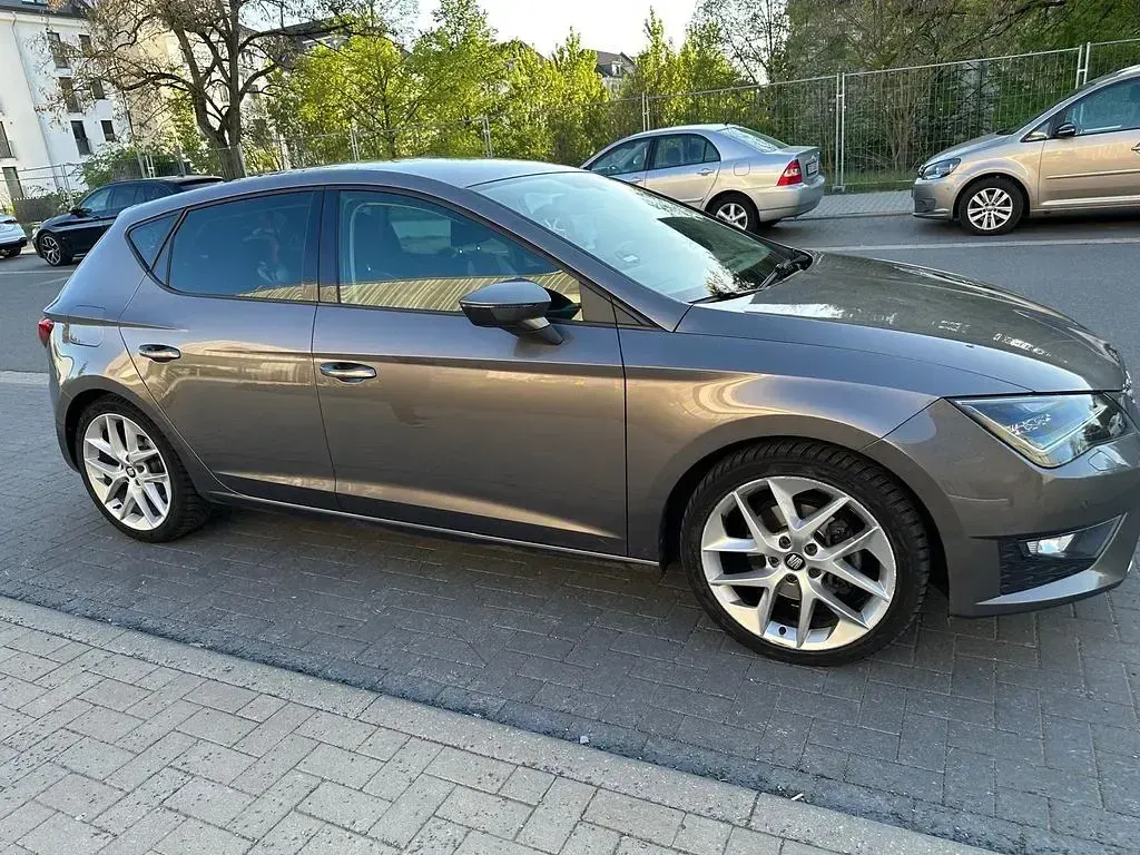 Gebraucht Seat Leon FR 150 PS (110 kW) 2015 Grau Limousine