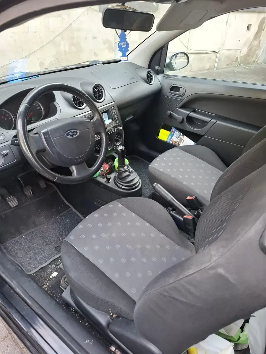 Gebraucht Ford Fiesta 69 PS (50 kW) 2005 Kleinwagen