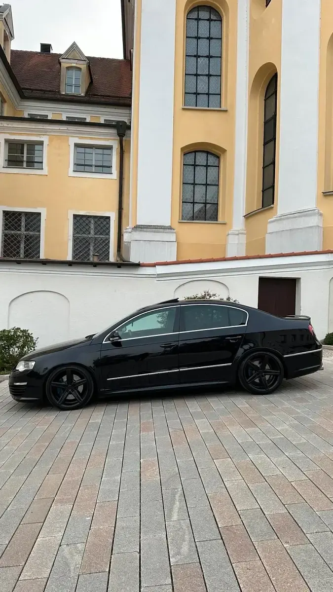 Gebraucht VW Passat R 300 PS (220 kW) 2008 Schwarz Limousine
