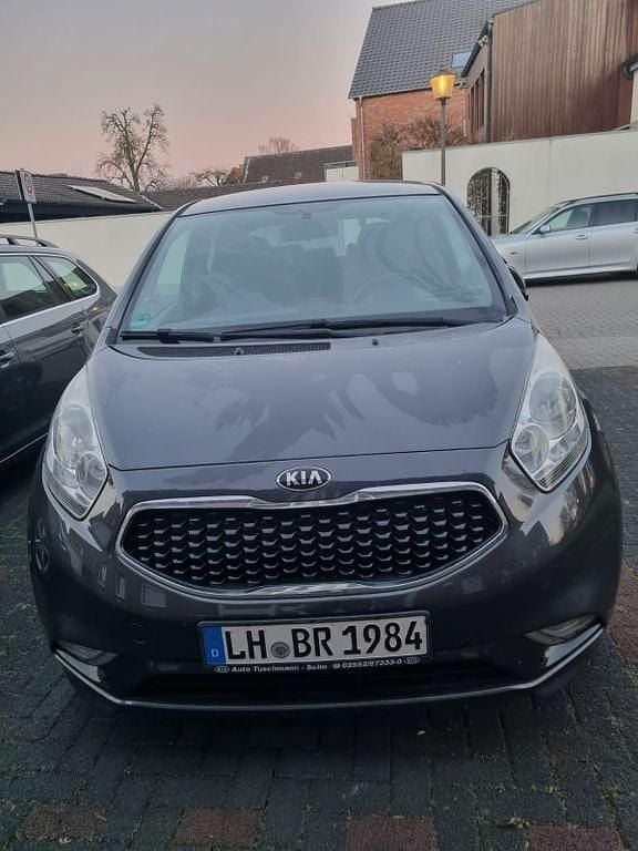 Gebraucht Kia Venga 125 PS (91 kW) 2015 Grau Kleinwagen