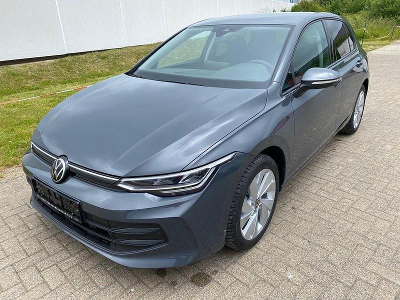Grau Neu 2025 VW Golf VIII Limousine | 25.855 € (Superpreis) - Bild 1/4