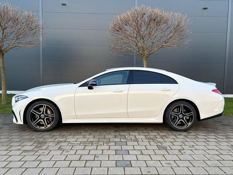 Gebraucht Mercedes CLS450 AMG line 367 PS (269 kW) 2023 Weiß Limousine